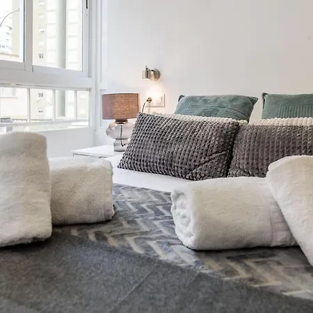 Apartment Lxr Neptuno Renovated And Pool Torremolinos